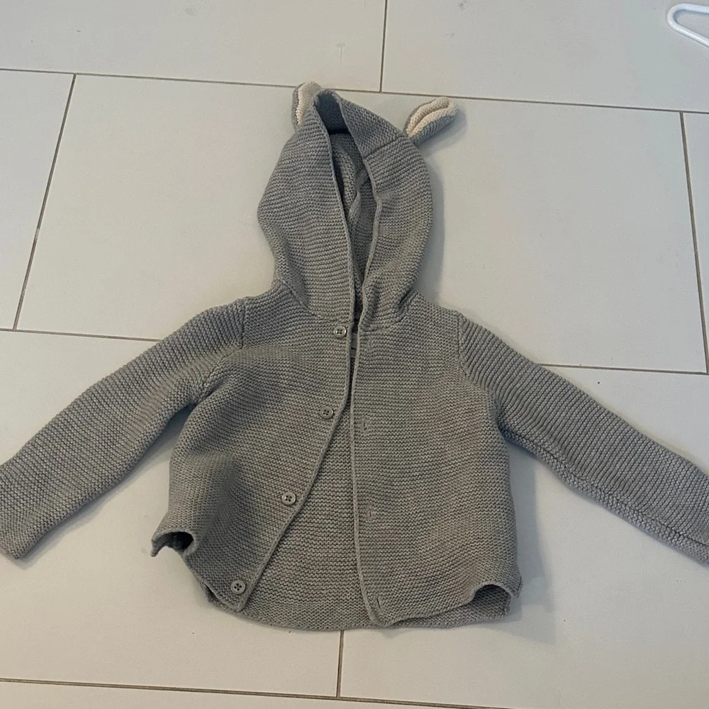 gap Beatrix Potter Gray Hooded Baby Sweater with Ears 6/12m